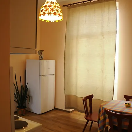 Apartment Emigrant